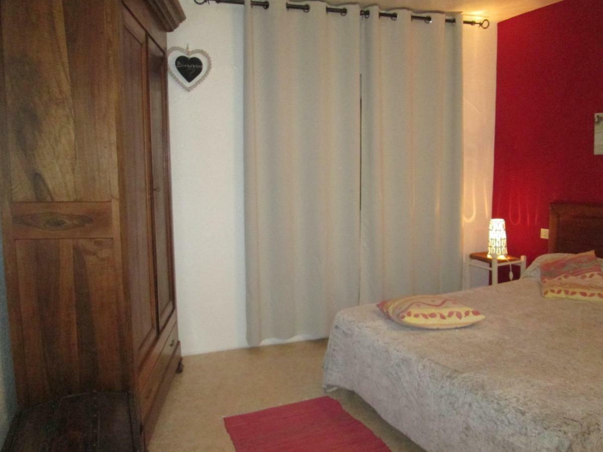 Le Chambron Apartment *